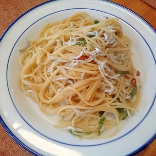 超簡単　しらすと大葉のペペロンチーノパスタ。